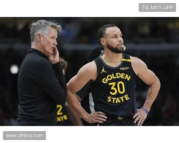 库里半场表现平平仅得11分7投2中状态堪忧引发球迷关注